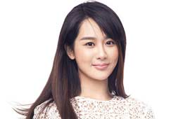 Actriz Yang Zi posa para la revista