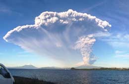 Cenizas de volcán Calbuco pueden llegar a capital chilena
