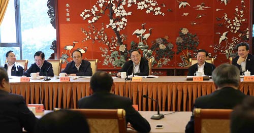 Máximo asesor político chino ofrece apoyo a empresas taiwanesas en parte continental