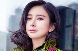 Actriz Xiong Naijin posa para la revista