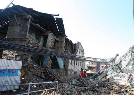 Crece a 5.844 cifra de muertes por terremoto en Nepal