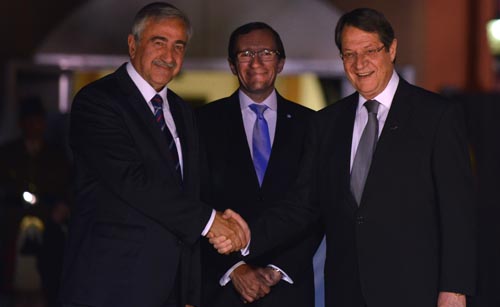 Conversaciones de paz de Chipre se reanudarán el 15 de mayo