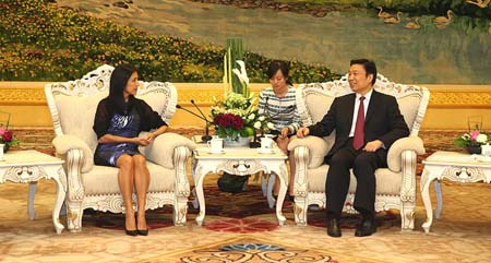 Vicepresidente chino se reúne con presidenta de Partido Nacionalista peruano