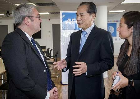 Xinhua y AFP impulsarán cooperación en era digital