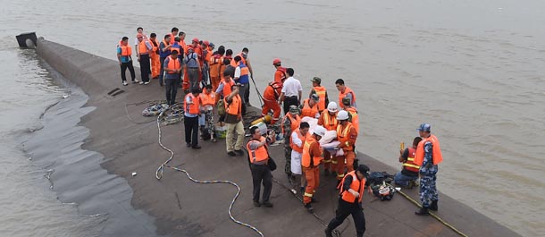 Otras tres personas rescatadas en naufragio en río Yangtse