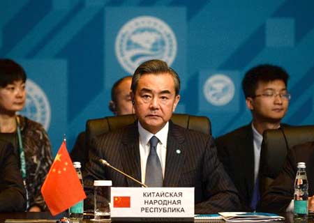 Canciller chino pide mayor papel de OCS en seguridad regional