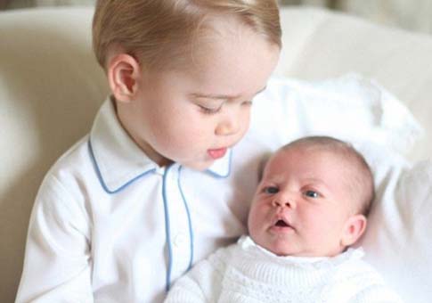 Fotos de príncipe Jorge y princesa Carlota