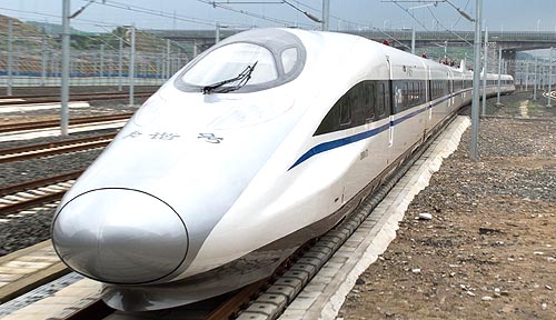 Compañías chinas y rusas firman contrato para diseño de tren de alta velocidad