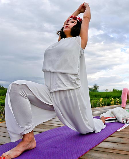 ONU celebrará primer Día Internacional de Yoga