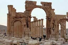Estado Islámico empieza a destruir tumbas antiguas en Palmira, Siria