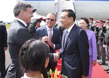 PM chino llega a Bruselas para reunión de líderes China-UE