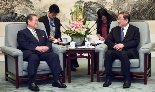 Máximo asesor político chino insta a gestión adecuada de disputas con Japón