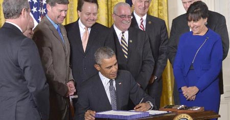Obama da impulso a TPP con firma de iniciativas comerciales