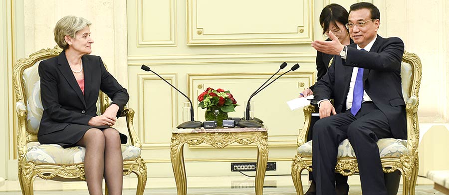 Premier chino se reúne con directora general de UNESCO