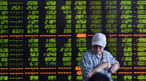 China reduce ofertas de acciones nuevas por caída de bolsas