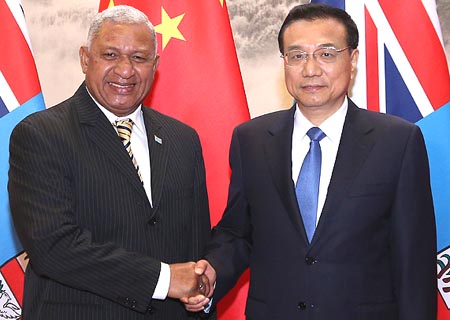 PM chino espera avances en estudio de viabilidad de TLC China-Fiyi