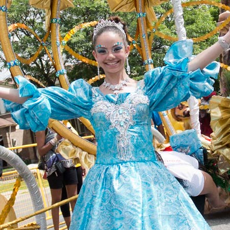 Desfile de Adolescentes en Toronto