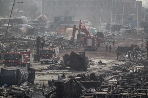 Titulares de China: China continúa labores en sitio de explosiones en Tianjin