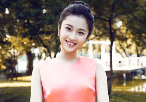 Nuevas fotos de actriz Zhang Huiwen