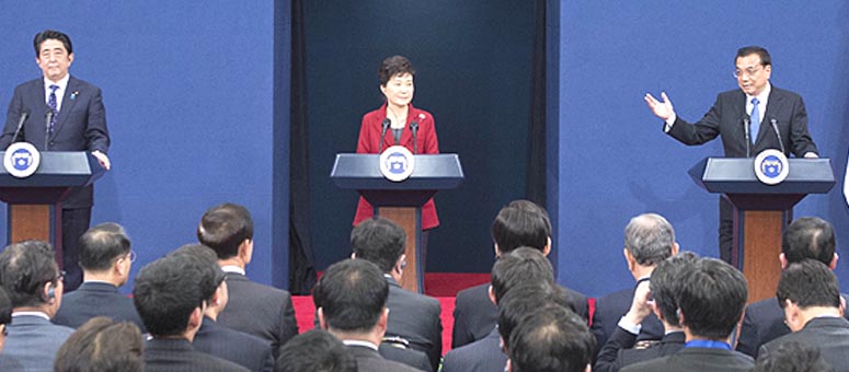 PM chino pide cooperación China-Japón-R. Corea libre de perturbaciones