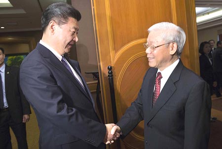 Xi: China preparada para incrementar la comunicación entre partidos con Vietnam