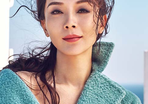 Actriz china Chen Shu en portada de revista de la moda