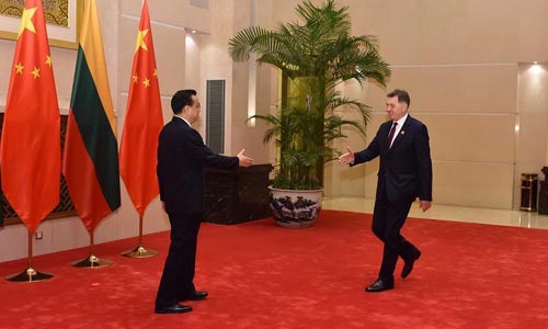 Primer ministro chino se reúne con homólogo de Lituania