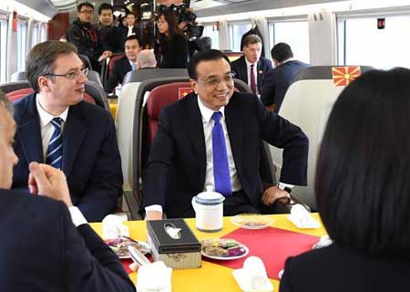 Enfoque de China: Cooperación de China con países europeos centrales y orientales toma vía rápida