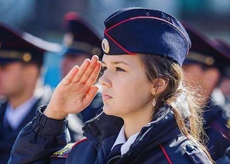 Bella y fuerte, policías femeninas de Rusia