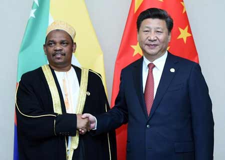 Xi exhorta a China y a Comoras a ampliar cooperación económica