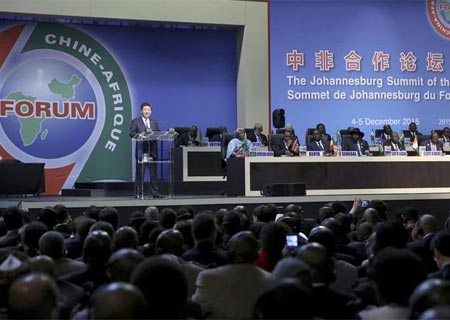 Presidente chino concluye gira por Africa con cumbre exitosa