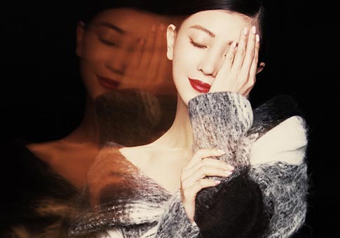 Imágenes de actriz Li Hua