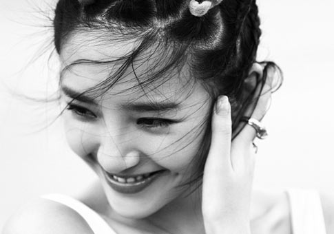 Nuevas imágenes de actriz Tang Yixin