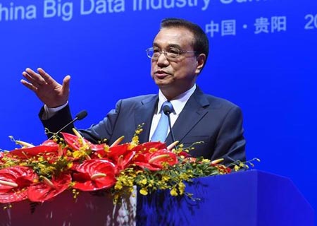 PM chino promete integrar informatización y economía real