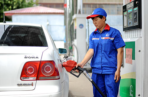 China eleva precios minoristas de petróleo refinado