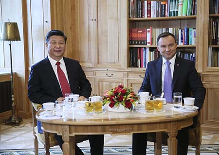 ENFOQUE: Xi vincula la Ruta de la Seda con la Ruta del Ambar en su visita a Polonia