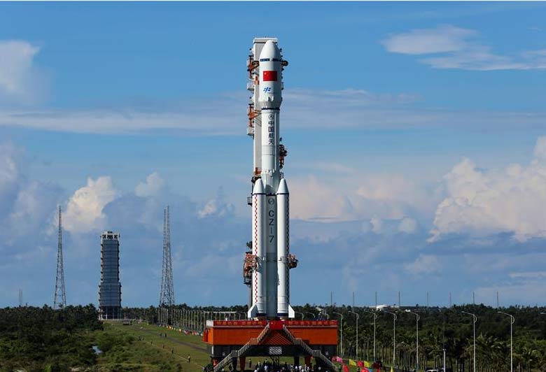 ENFOQUE: Cohete chino de nueva generación, listo para primer viaje espacial
