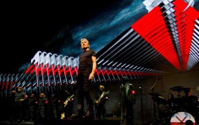 Roger Waters envía mensaje a Peña Nieto durante concierto