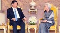 Presidente chino visita a Reina Madre de Camboya