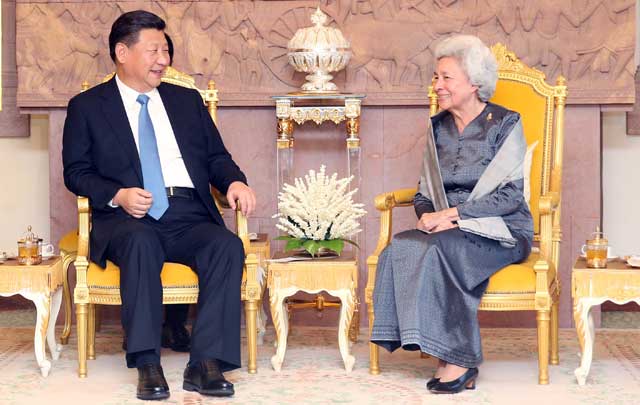 Xi Jinping atestigua la firma de varios acuerdos bilaterales entre China y Camboya