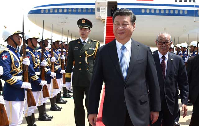 El presidente chino visita dos días el país asiático