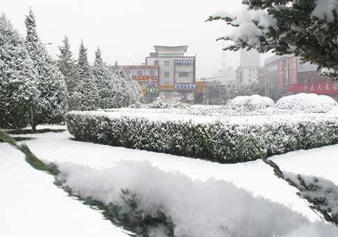 Paisaje nevado en Wuwei, provincia de Gansu