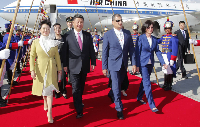 Presidente chino inicia visita de Estado a Ecuador