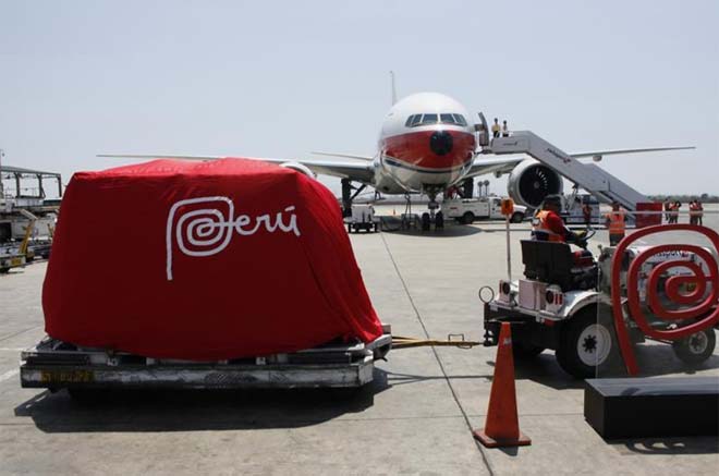 Primer vuelo de carga directa entre China y Perú aterriza en Shanghai