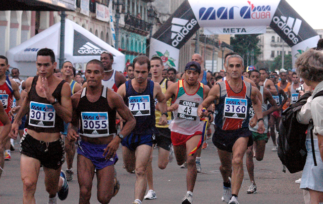 Maratón de la Habana se corre con record de participación