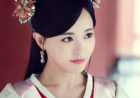 Nuevas imágenes de actriz Tang Yan en telenovela