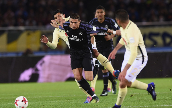 Fútbol: El Real Madrid vence al Club América por 2-0 y logra así el pase a la final
