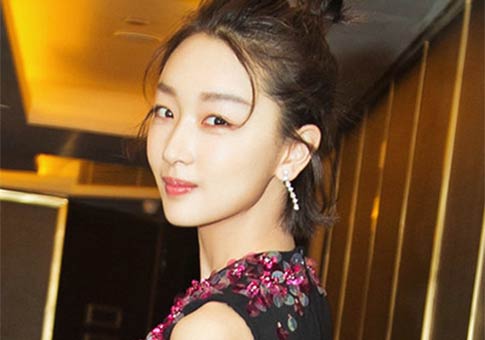 Nuevas fotos de actriz Zhou Dongyu