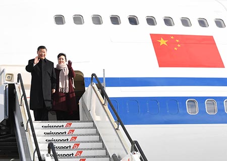 Presidente chino llega a Suiza para visita de Estado y foro de Davos