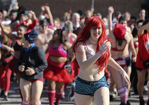 EEUU: Carrera "Cupid's Undie Run" en Nueva York